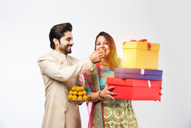 How Handmade Gifts Add a Personal Touch to Festivitie