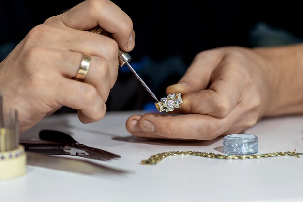 How Innovation Is Making Fine Jewelry More Accessible 1 Making Fine Jewelry